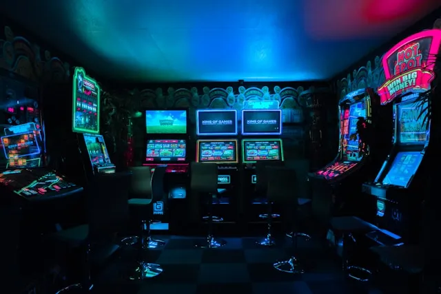 Merging Technology and Finance: The Rise of Online Gaming