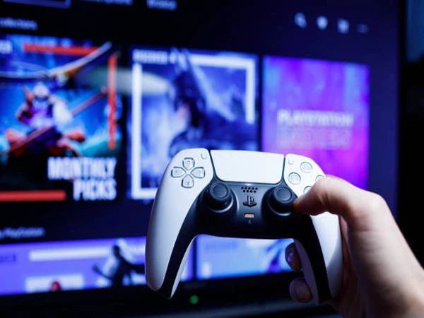 Sony will discontinue physical discs for PlayStation games from 2028