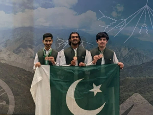 Pakistani students win three bronze medals at International Physics Olympiad